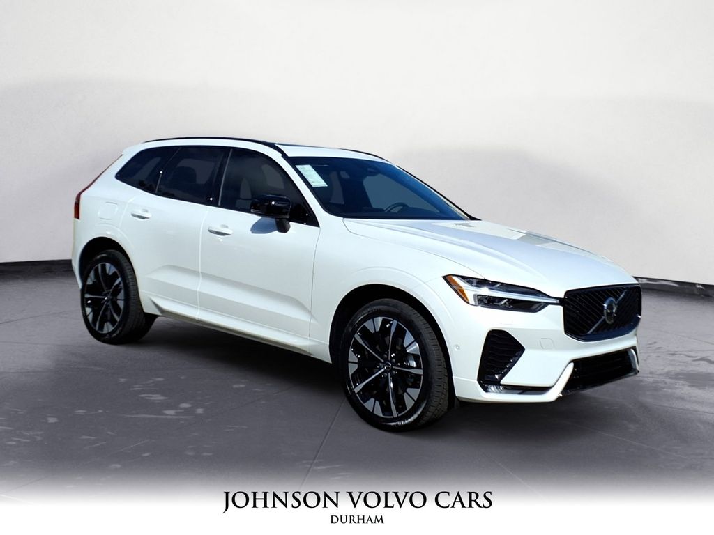 2026 Volvo XC60 Plus's photo