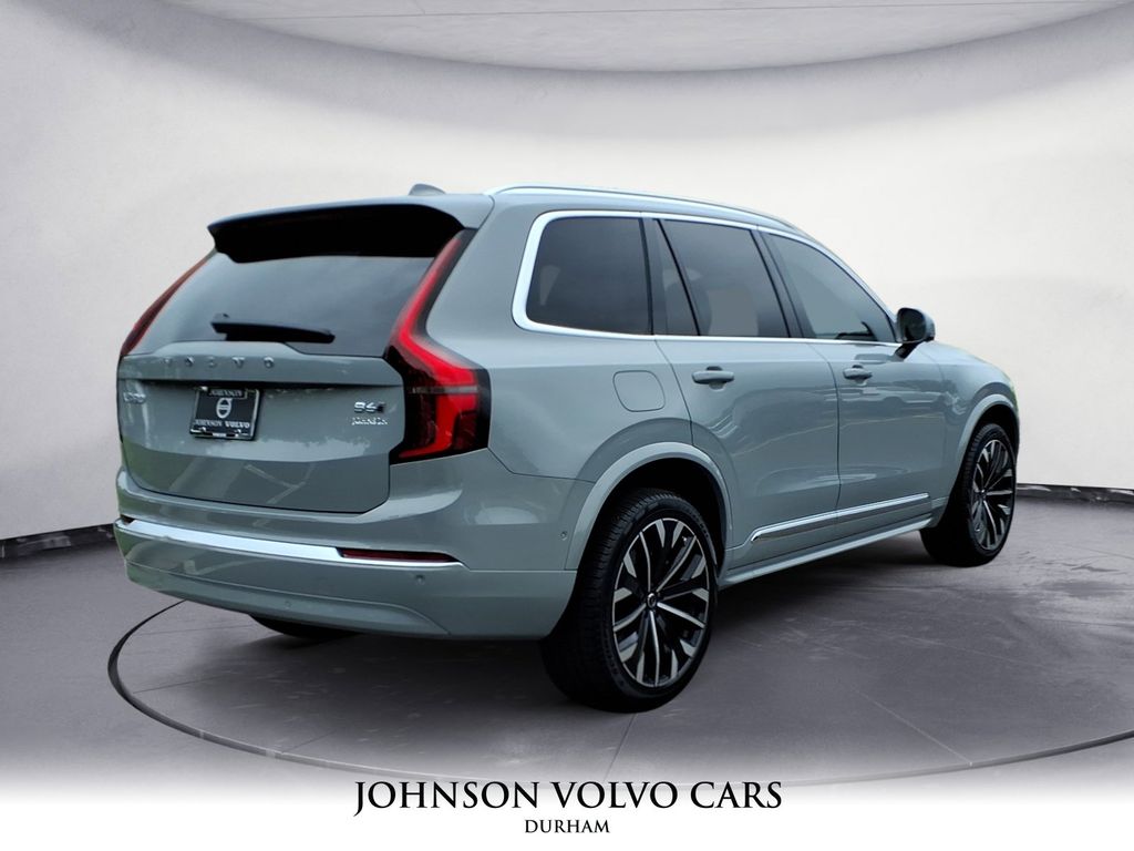 2026 Volvo XC90 photo 3