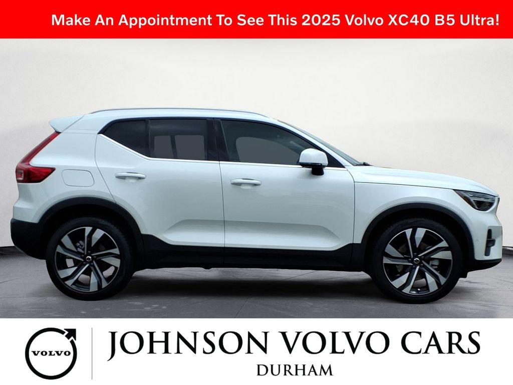 New 2025 Volvo XC40 B5 Ultra Bright Theme SUV