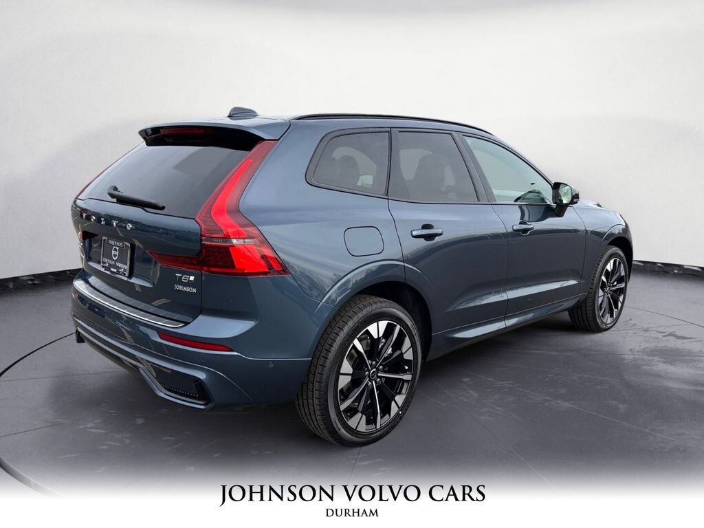 New 2026 Volvo XC60 plug-in hybrid T8 Plus SUV