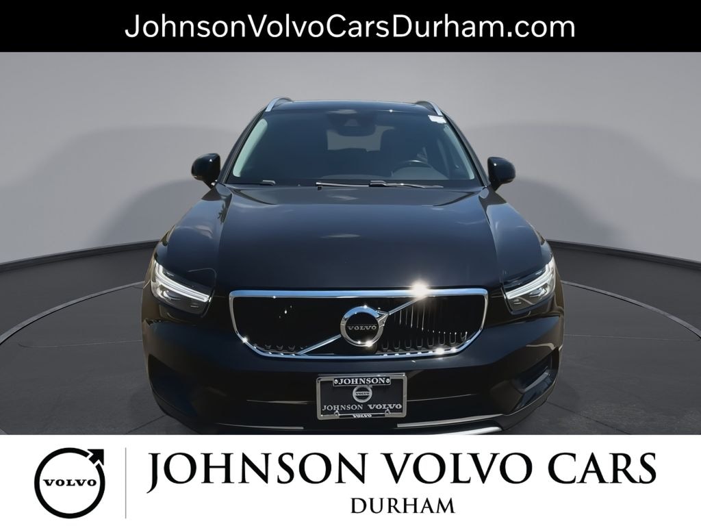 Used 2019 Volvo XC40 Momentum SUV