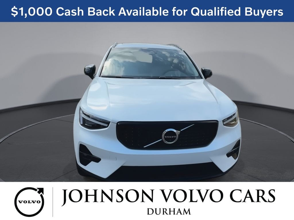 New 2026 Volvo XC40 B5 Ultra SUV
