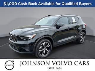 2026 Volvo XC40 B5 Core AWD