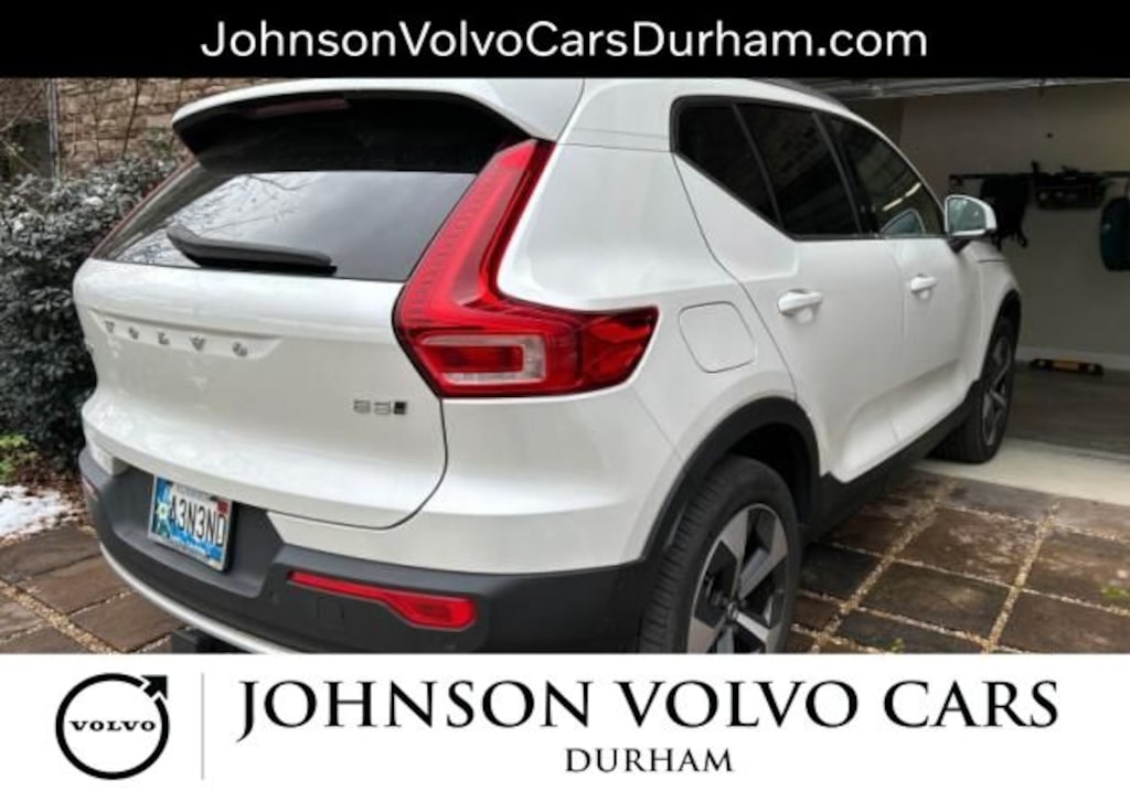 Used 2023 Volvo XC40 B5 Plus Bright Theme SUV