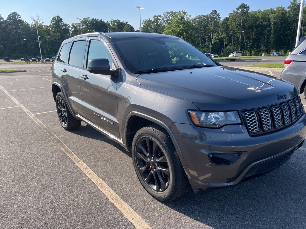 Used 2018 Jeep Grand Cherokee Altitude with VIN 1C4RJFAGXJC118298 for sale in Durham, NC