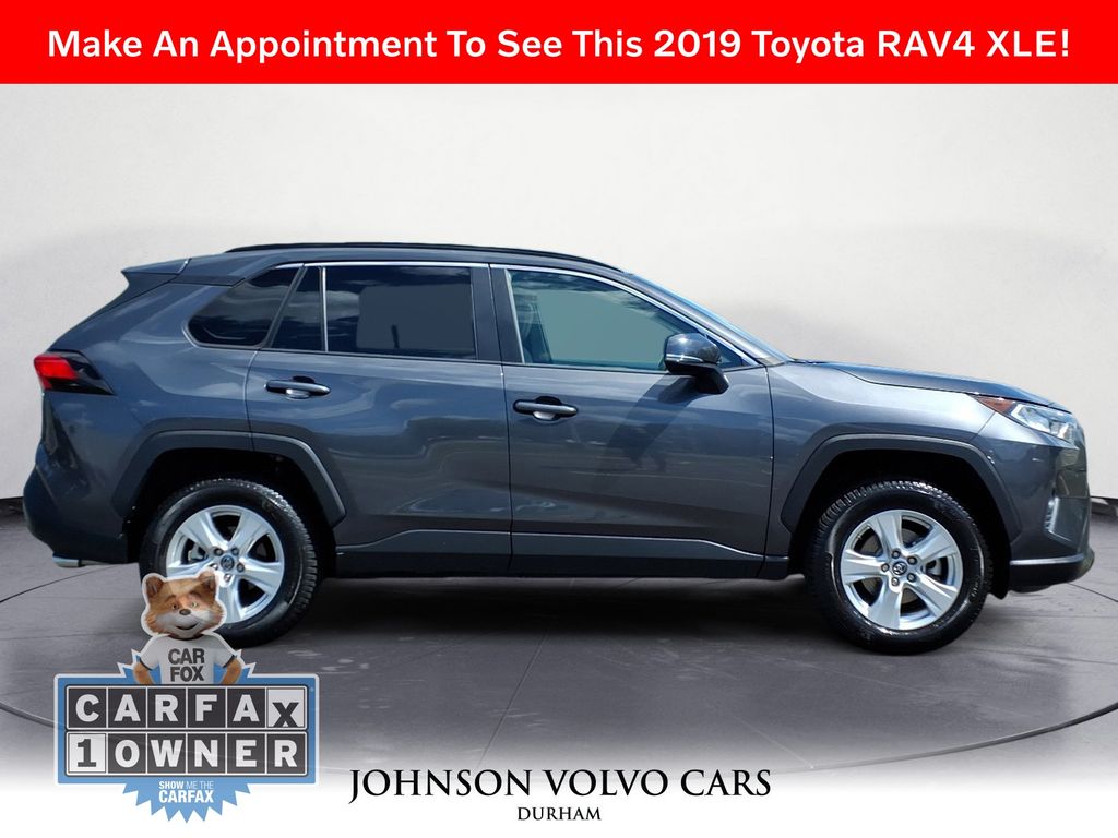 2019 Toyota RAV4 XLE photo 2