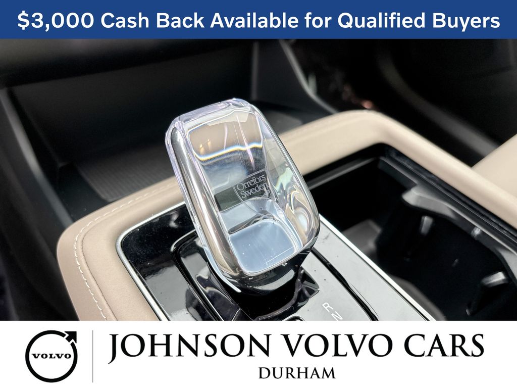 2026 Volvo XC90 Plus - Photo 23
