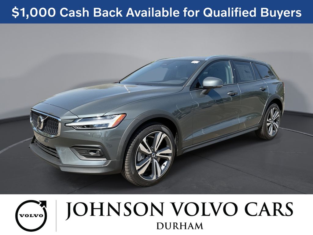 2026 Volvo V60 Cross Country B5 Plus AWD's photo