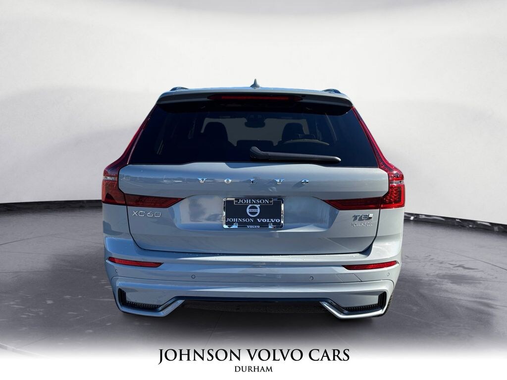 New 2026 Volvo XC60 plug-in hybrid T8 Plus SUV