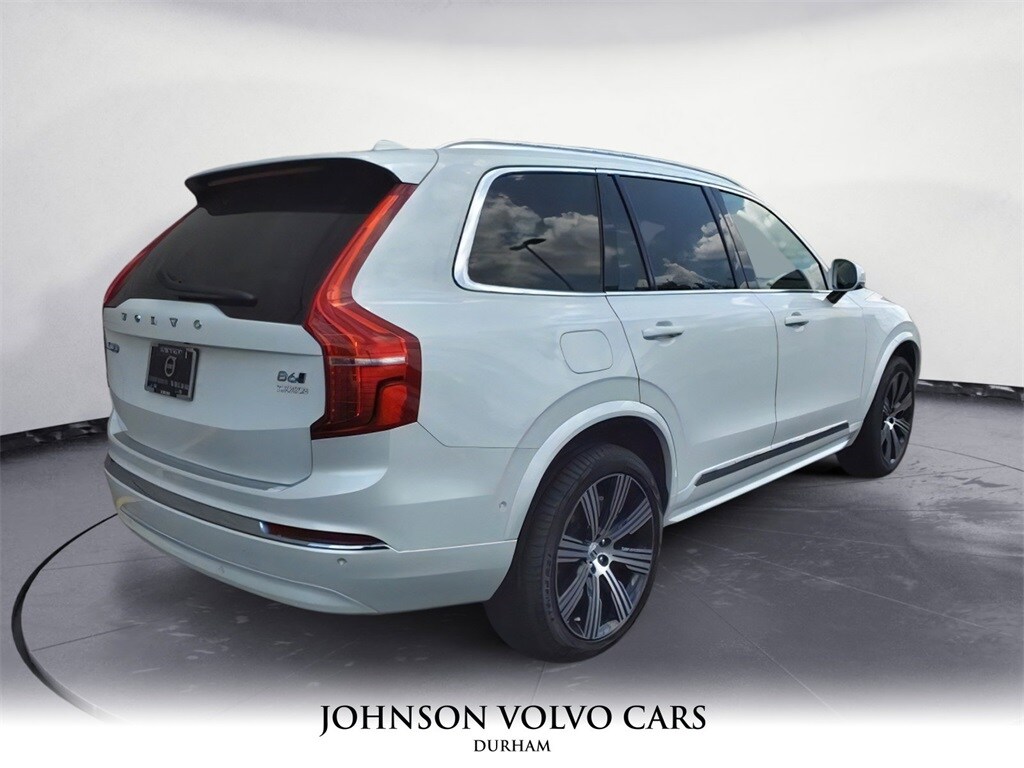 2025 Volvo XC90 Plus photo 3