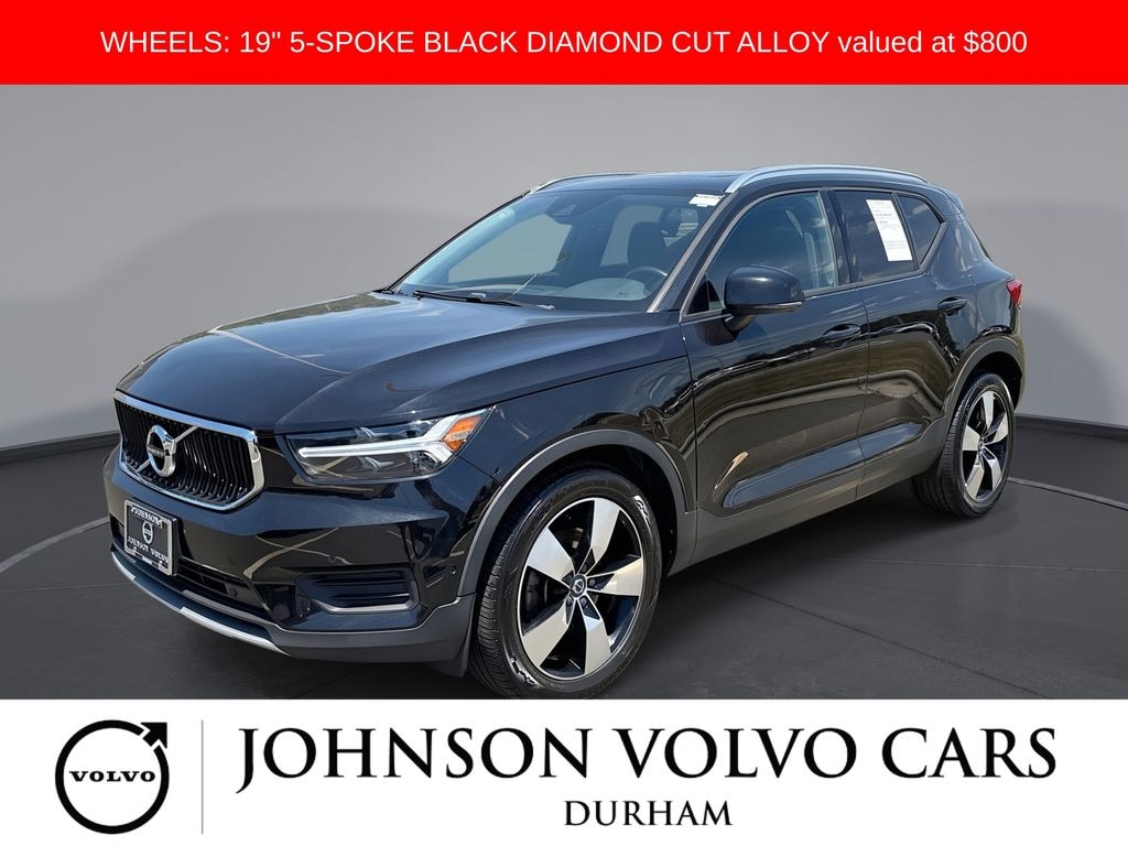 Used 2019 Volvo XC40 Momentum SUV