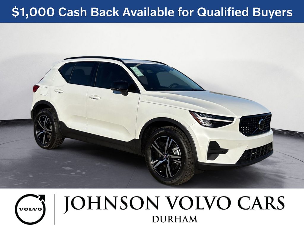 2026 Volvo XC40 B5 Core Dark AWD's photo