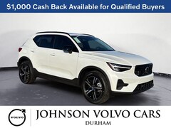 2026 Volvo XC40 B5 Core SUV