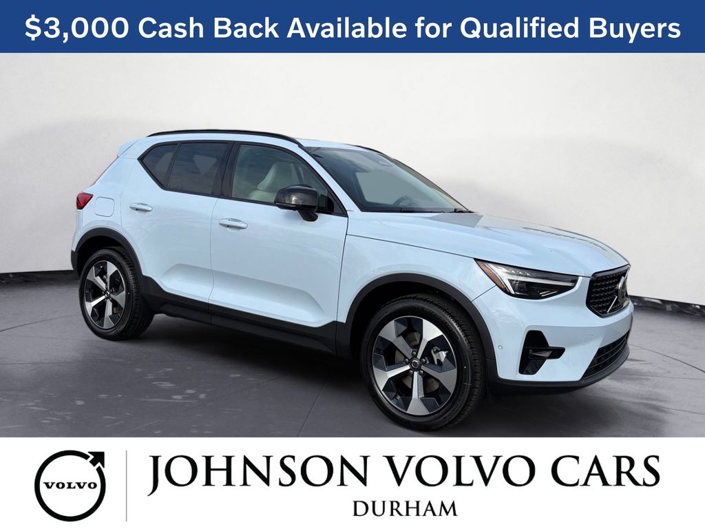 2026 Volvo XC40 Plus