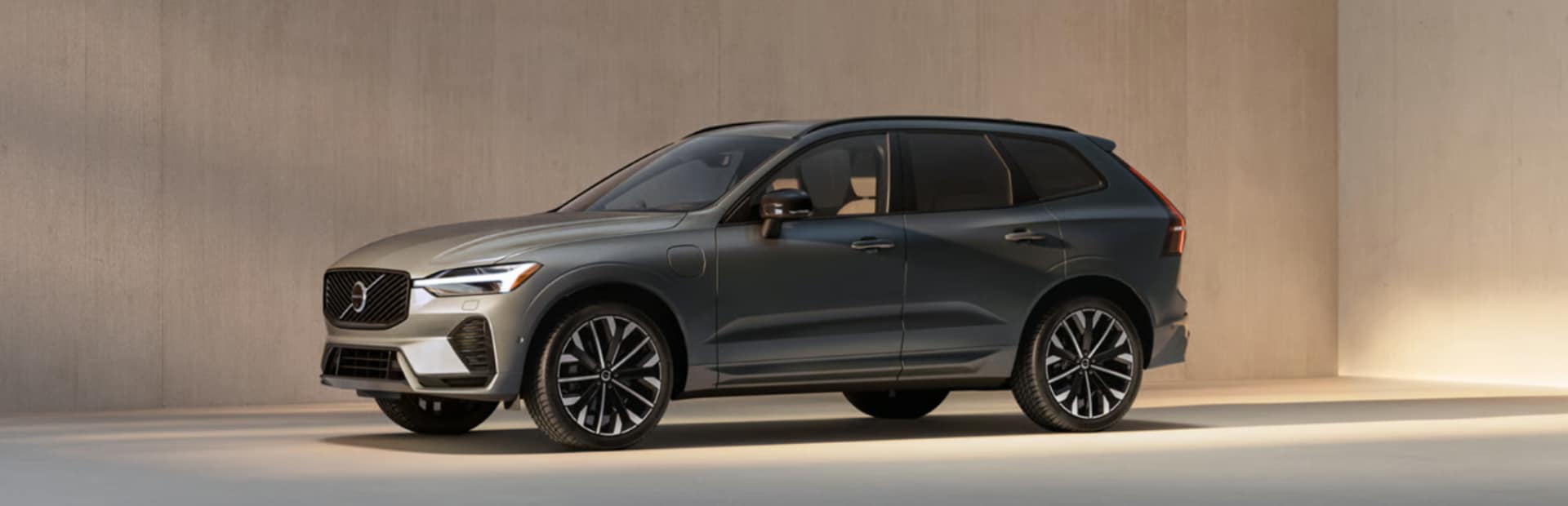 2026 Volvo XC60 plug-in hybrid