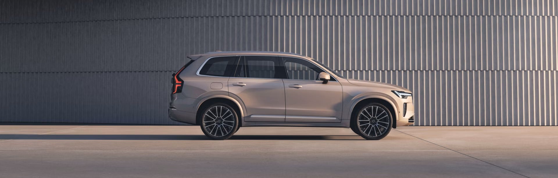 2025.5 Volvo XC90 plug-in hybrid
