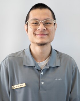 Staff member Benny Wong from 828b8971cd5c