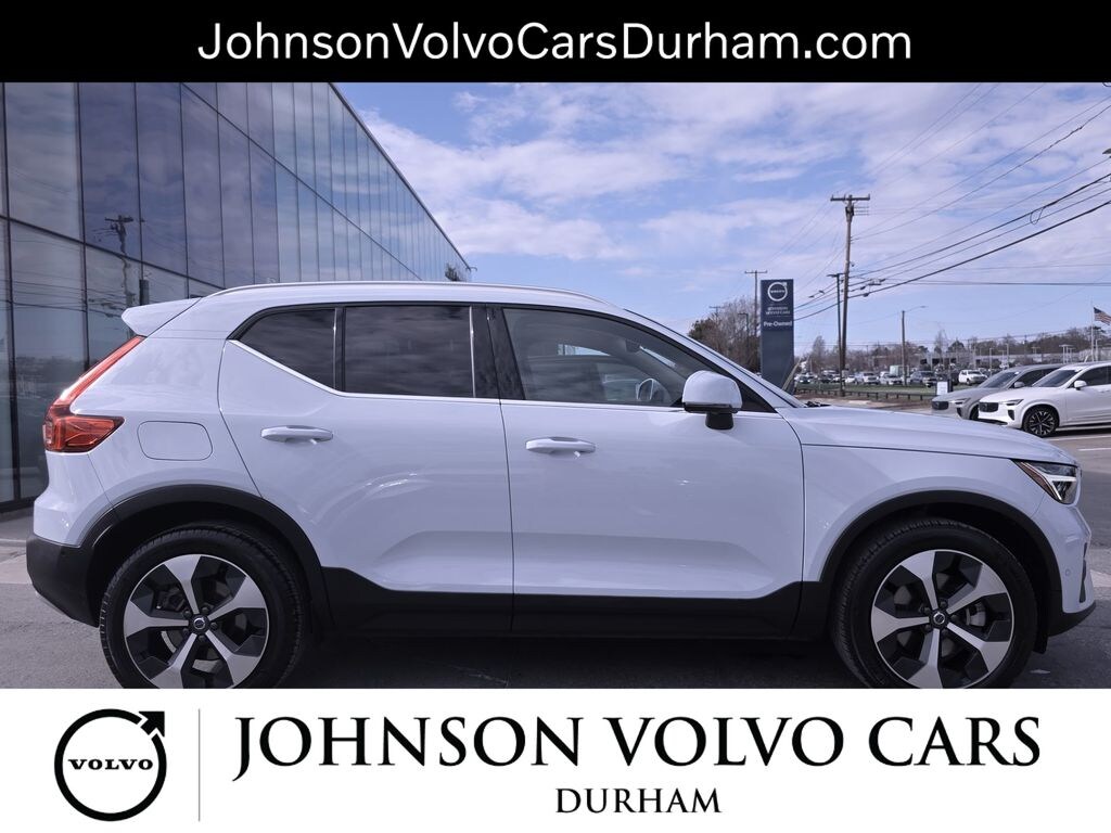 Used 2025 Volvo XC40 B5 Plus Bright Theme SUV