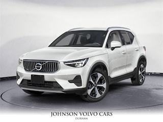 2025 Volvo XC40 B5 Ultra Dark Theme AWD