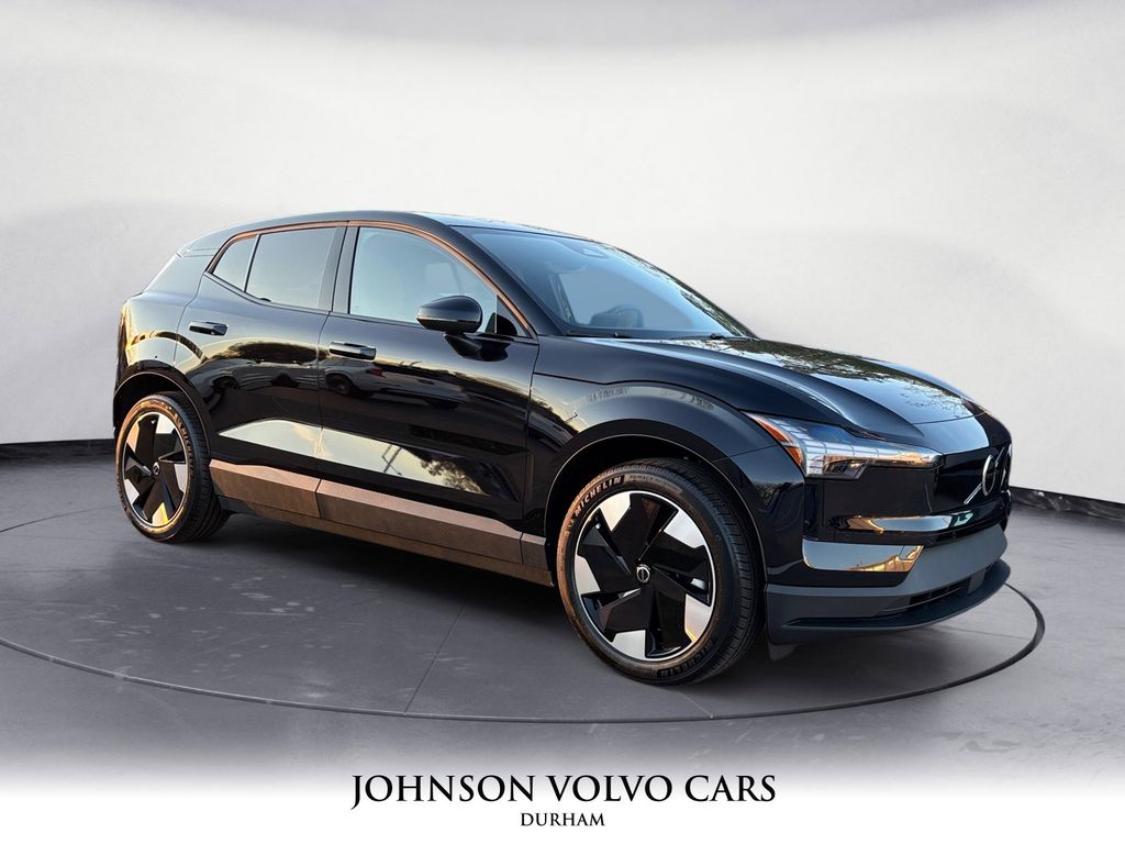 2026 Volvo EX30 Plus's photo