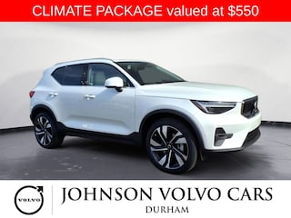 2025 Volvo XC40 B5 Ultra Bright Theme AWD