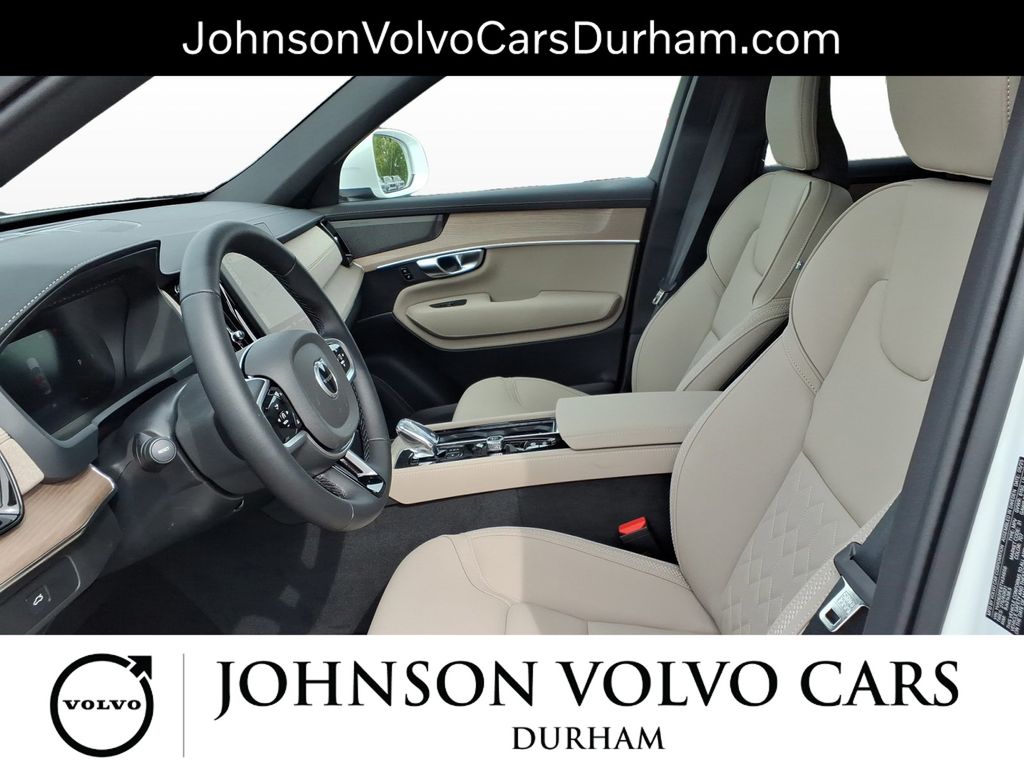 2026 Volvo XC90 Plus - Photo 13