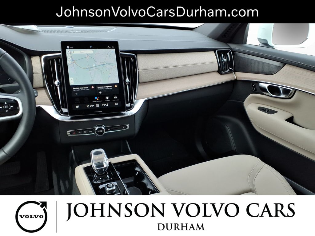 2026 Volvo XC90 Plus - Photo 9