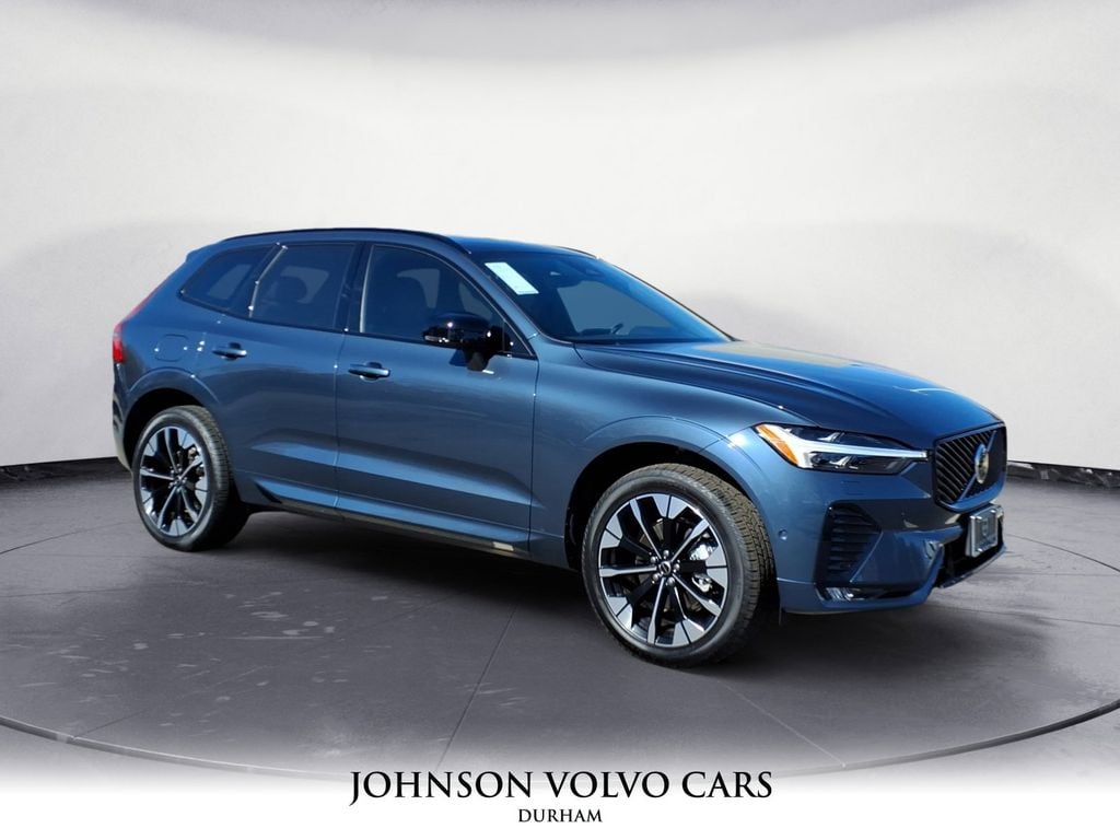 2026 Volvo XC60 Plus's photo