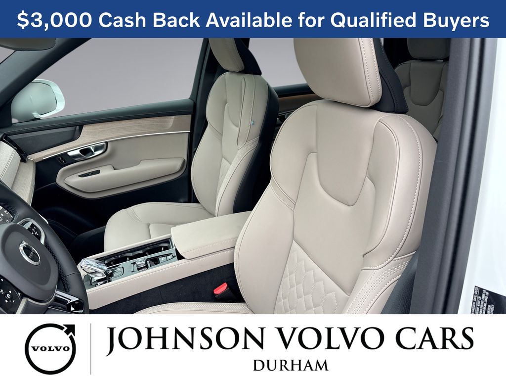 2026 Volvo XC90 Plus - Photo 13