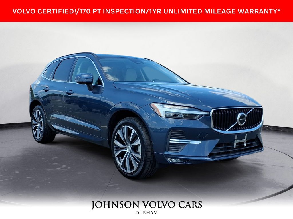 2022 Volvo XC60 B5 Momentum