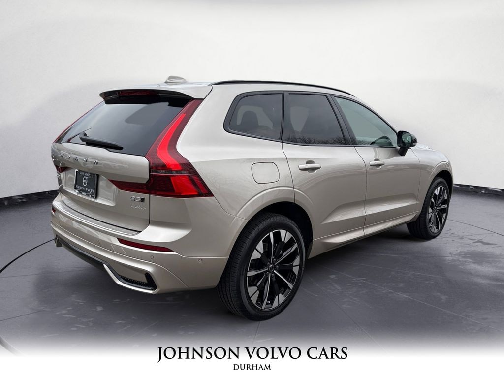 New 2026 Volvo XC60 B5 Plus SUV