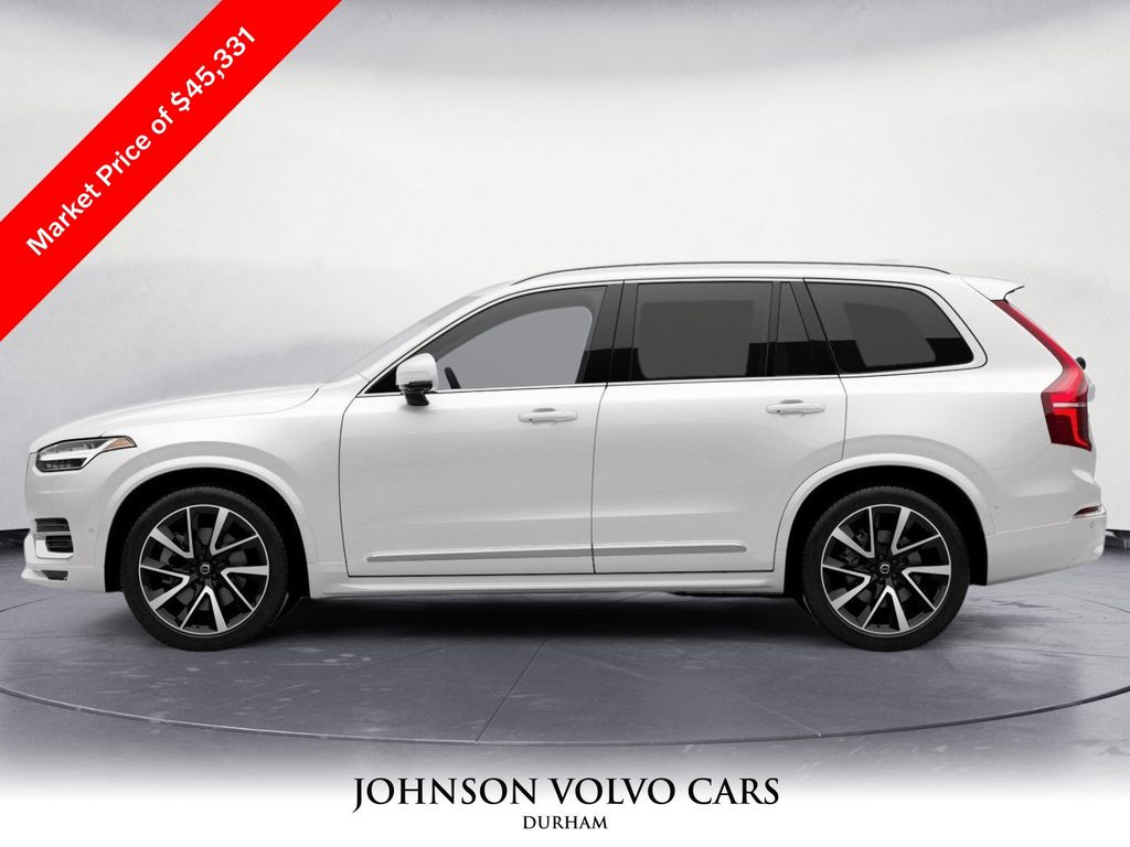 2023 Volvo XC90 B5 Plus photo 3