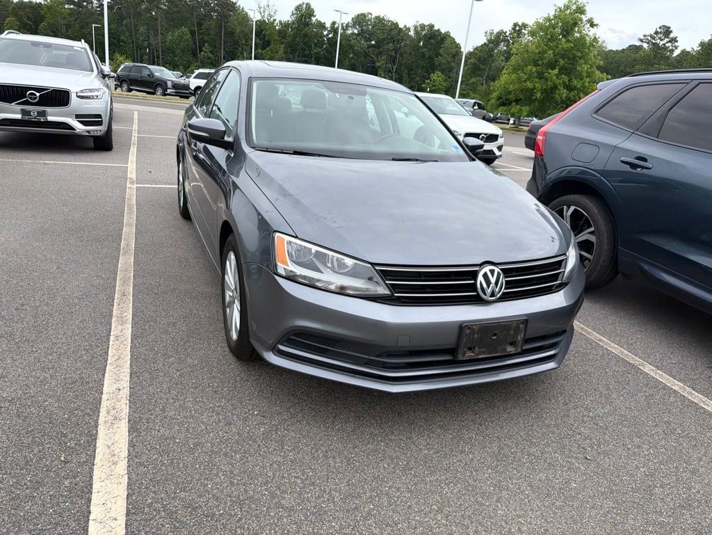 Used 2015 Volkswagen Jetta 1.8T SE Sedan