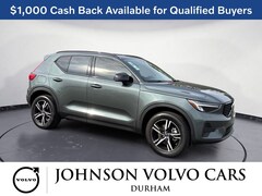 2026 Volvo XC40 B4 Core SUV