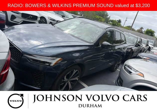 2023 Volvo XC60 B5 Ultimate Dark Theme FWD's photo