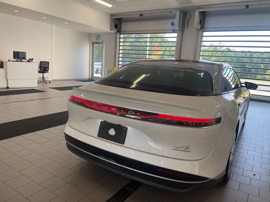 2023 Lucid Air Touring photo 4