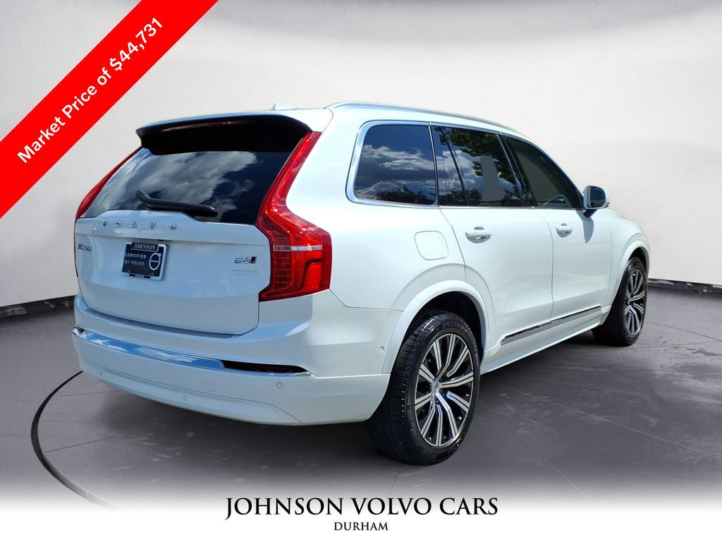 2023 Volvo XC90 Plus photo 2