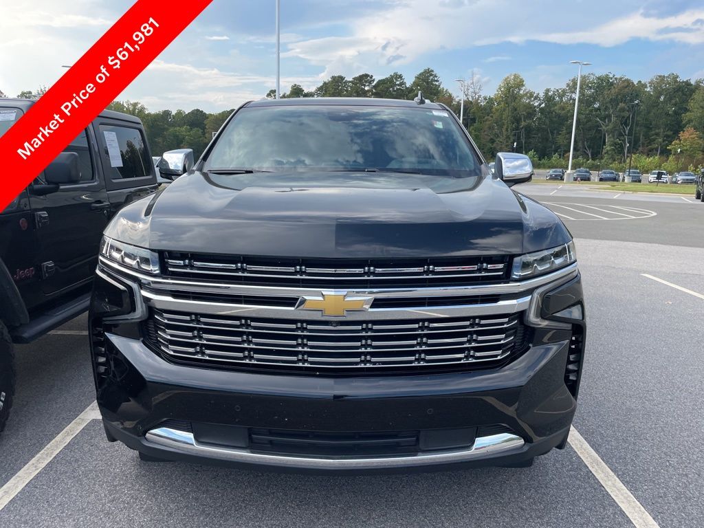 2023 Chevrolet Suburban Premier photo 3