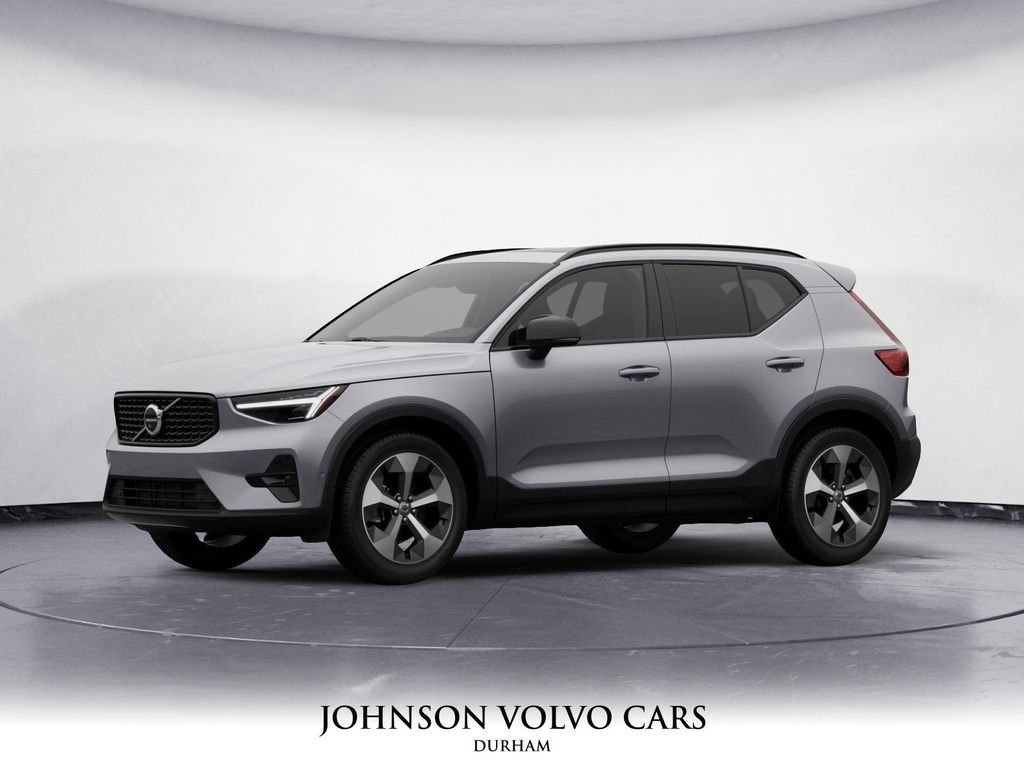 2026 Volvo XC40 Plus's photo
