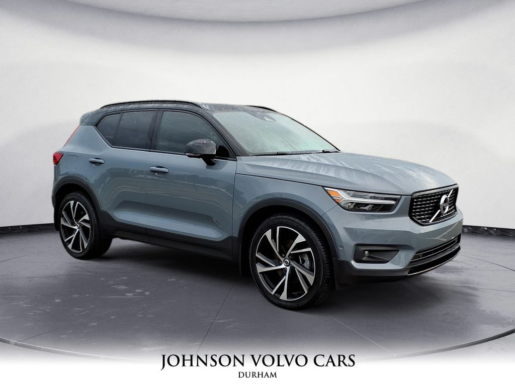 2021 Volvo XC40