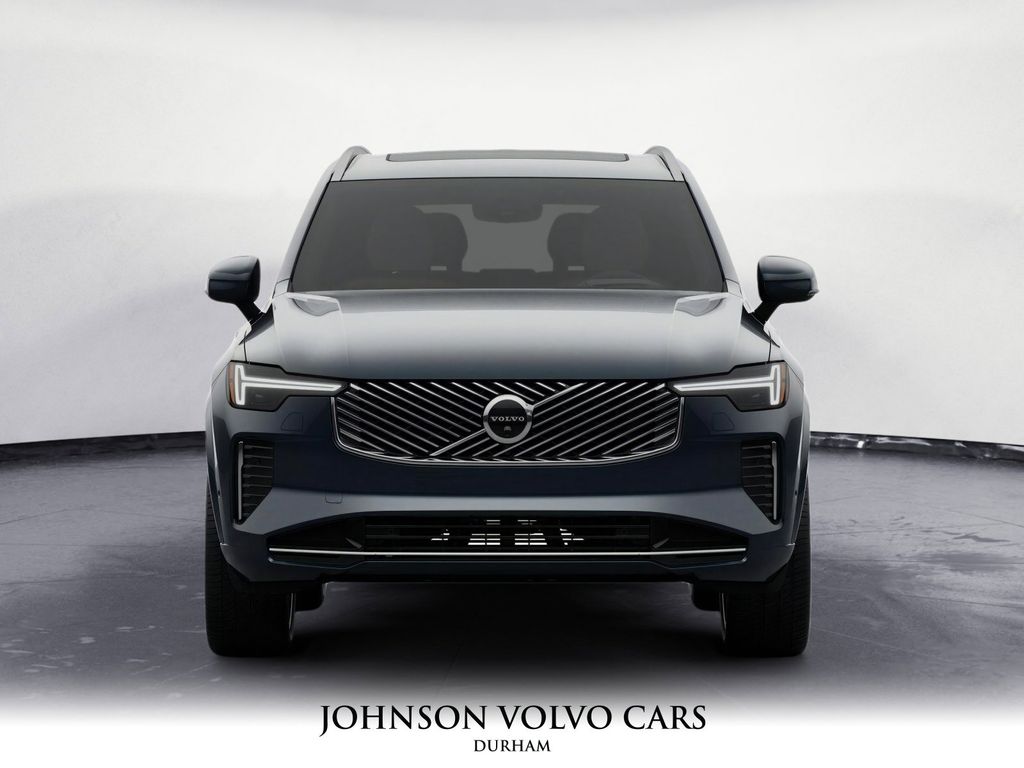 2026 Volvo XC90 B5 Core AWD photo 2