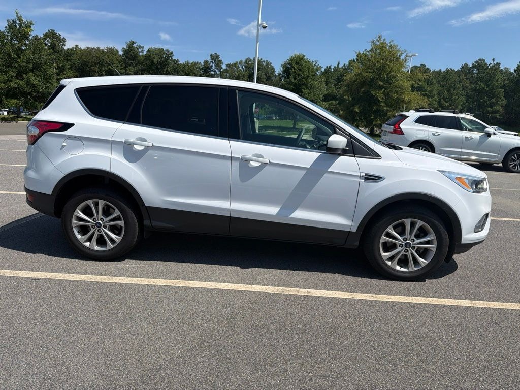 Used 2017 Ford Escape SE SUV