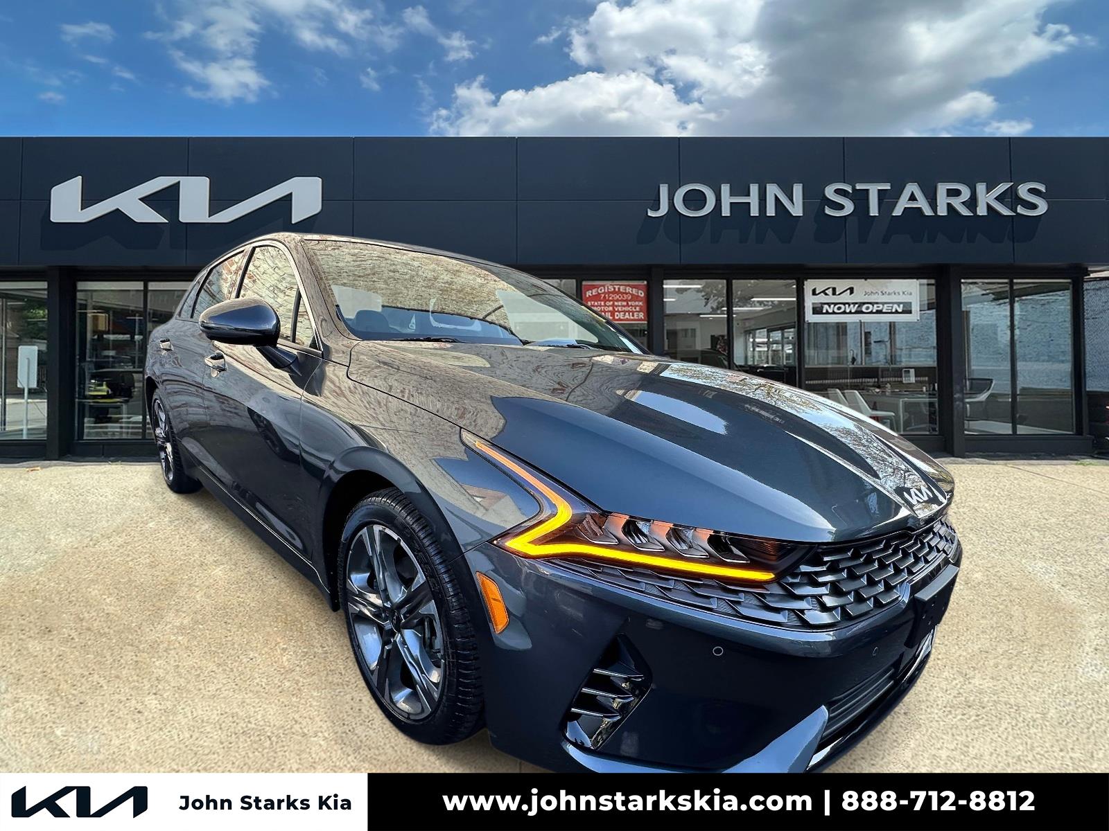 2023 Kia Optima EX FWD's photo