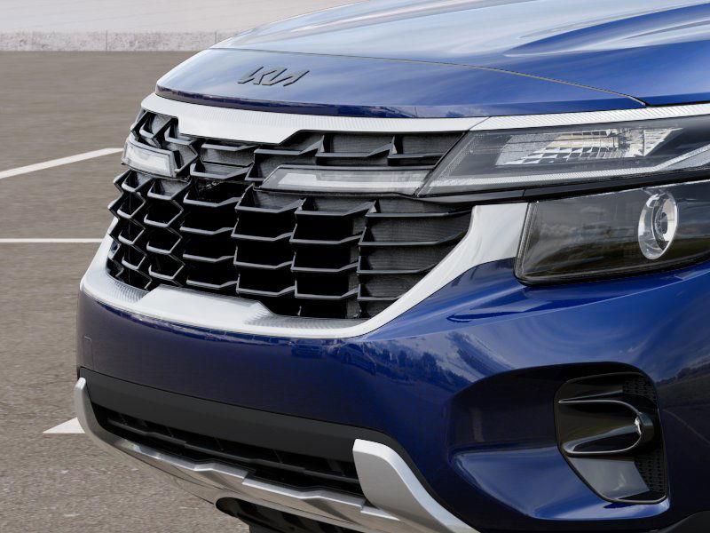 2025 Kia Seltos EX - Photo 12