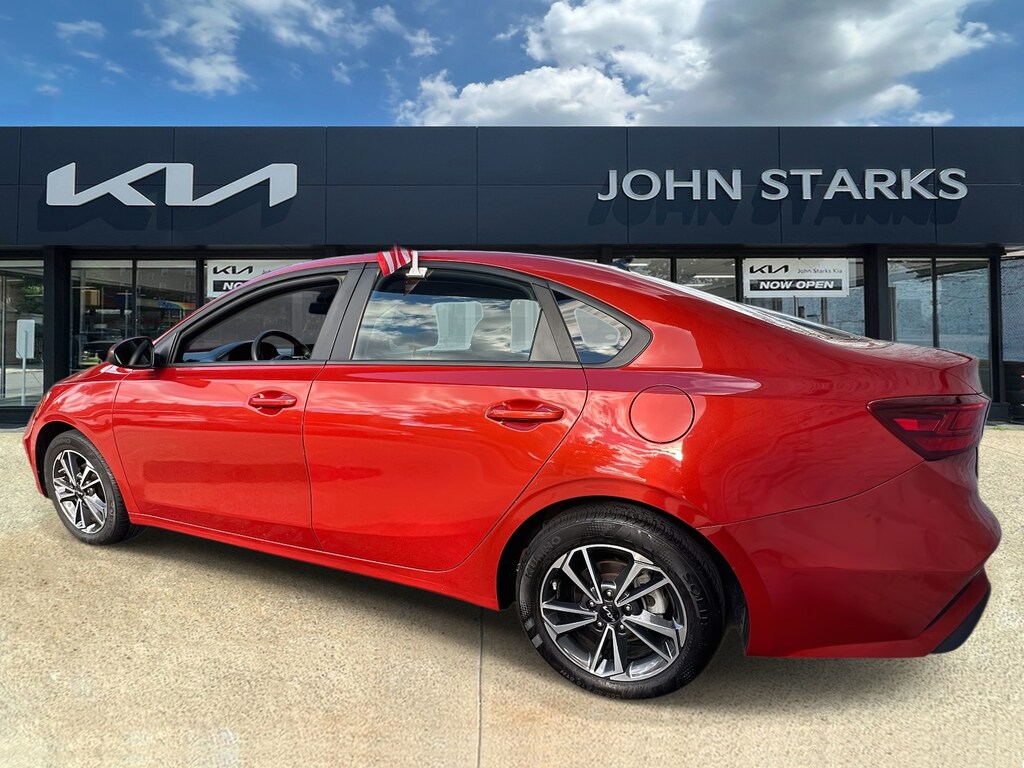 Used 2023 Kia Forte LXS IVT Car