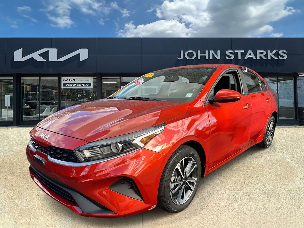 Used 2023 Kia Forte LXS IVT Car