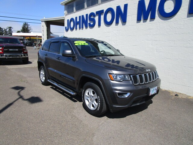 Used 2017 Jeep Grand Cherokee Laredo E with VIN 1C4RJFAGXHC653805 for sale in Florence, OR