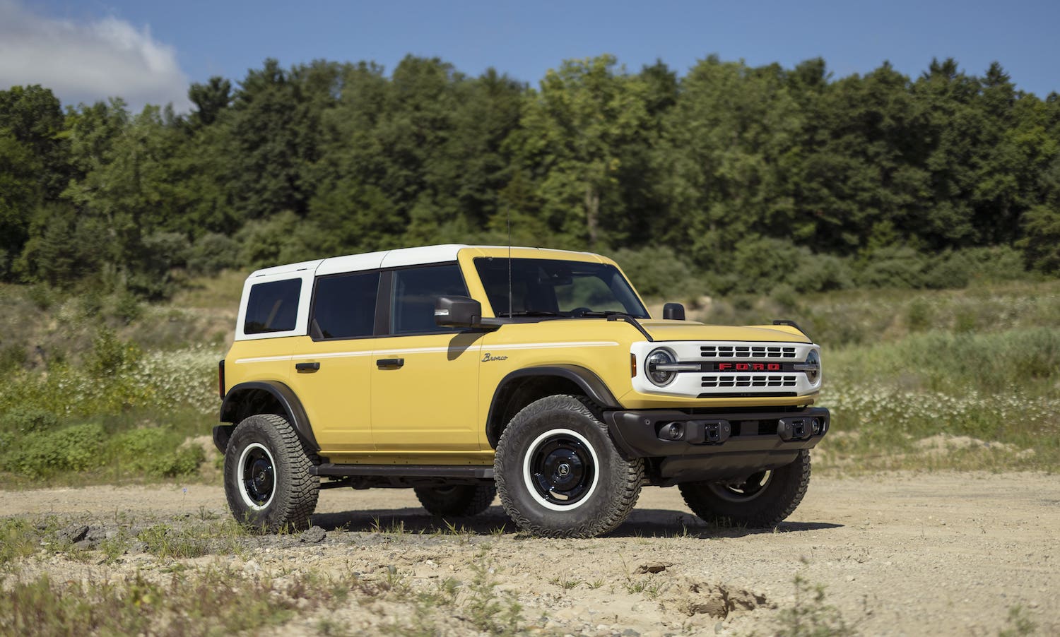 Ford Reveals Bronco DR; First-Ever Limited-Edition Production Desert Racer  Designed to Take on Baja 1000 with V8 Power