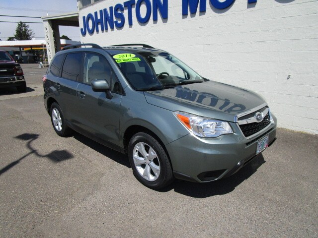 Used 2014 Subaru Forester i Premium with VIN JF2SJAEC2EH519088 for sale in Florence, OR