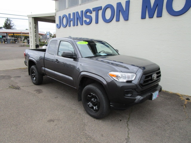 Used 2022 Toyota Tacoma SR with VIN 3TYRX5GN3NT044097 for sale in Florence, OR